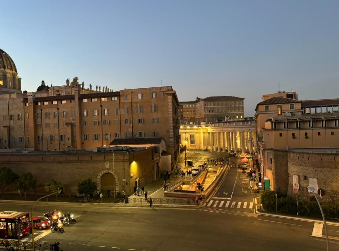 Le Colonne Di San Pietro Villa Roma Esterno foto